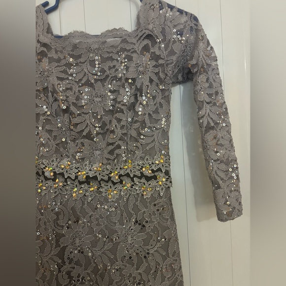 Gown Dress with rhinestones - Picture 2 of 7